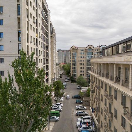Ambassador Hotel Бішкек Екстер'єр фото